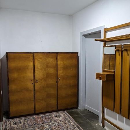 Communist Style Room شكودر المظهر الخارجي الصورة