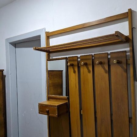 Communist Style Room شكودر المظهر الخارجي الصورة